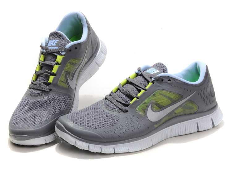 femme nike free run art